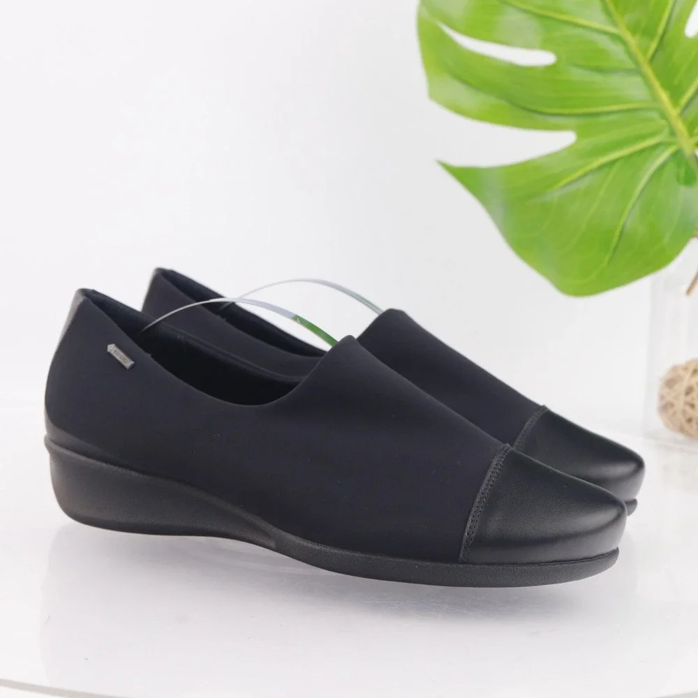 Ecco Womens Rise GTX Loafers Size 39 8 Waterproof Black Low Wedge GoreTex Shoes